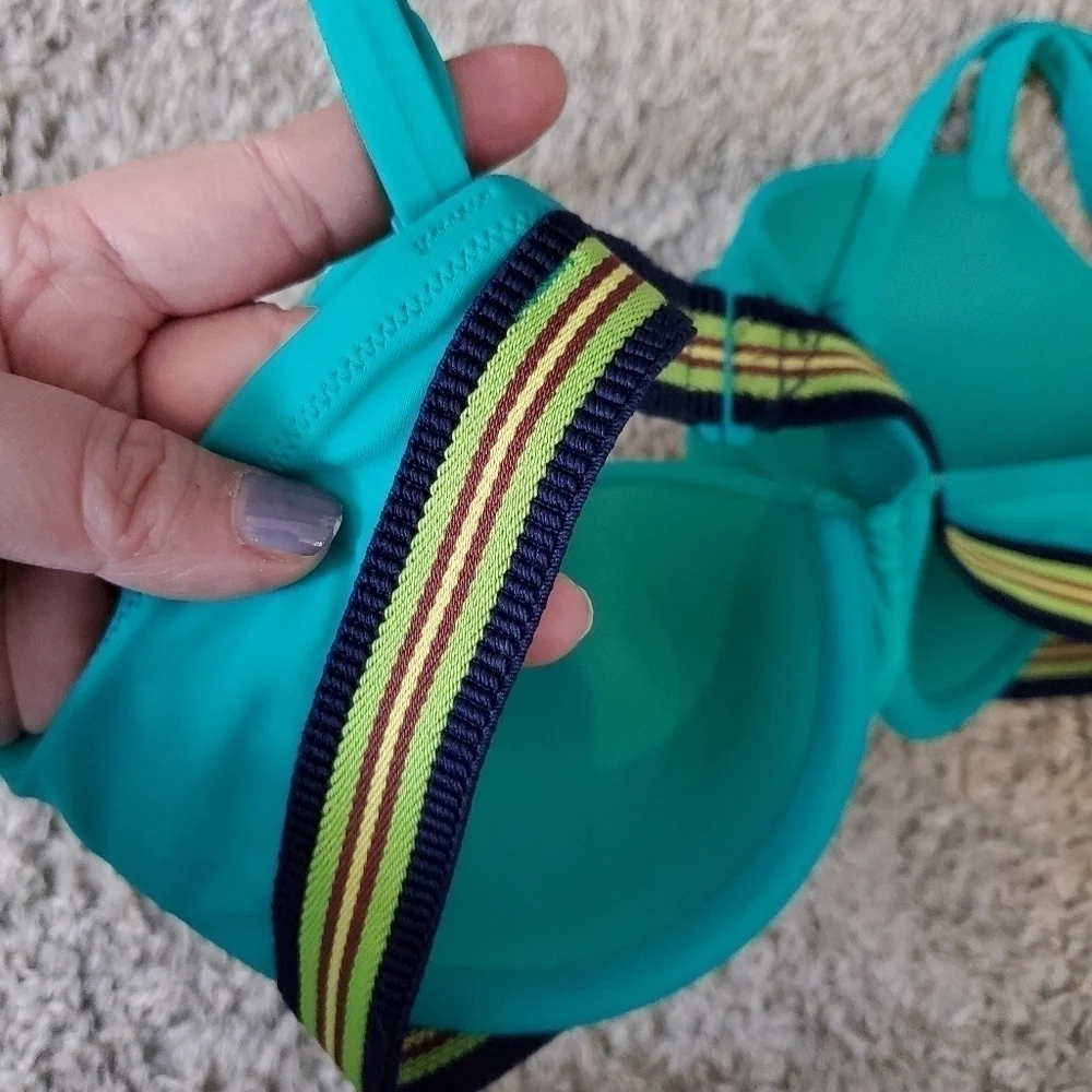 Aerie 34D Swim Top - Picture 4 of 5